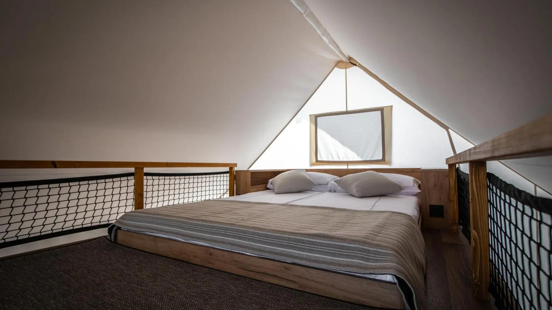Feriepark Arena One 99 Glamping Hotel Pomer