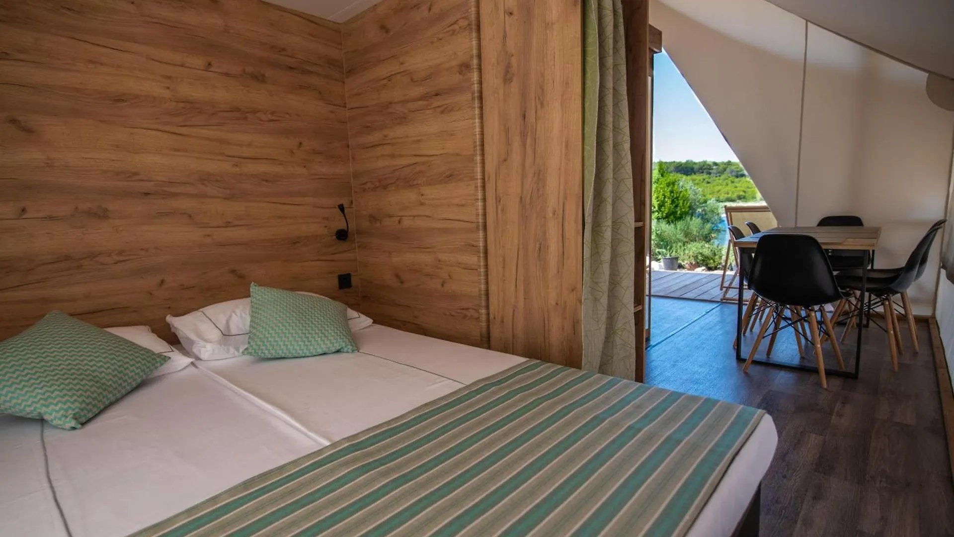 Arena One 99 Glamping Hotel Pomer Kroatien