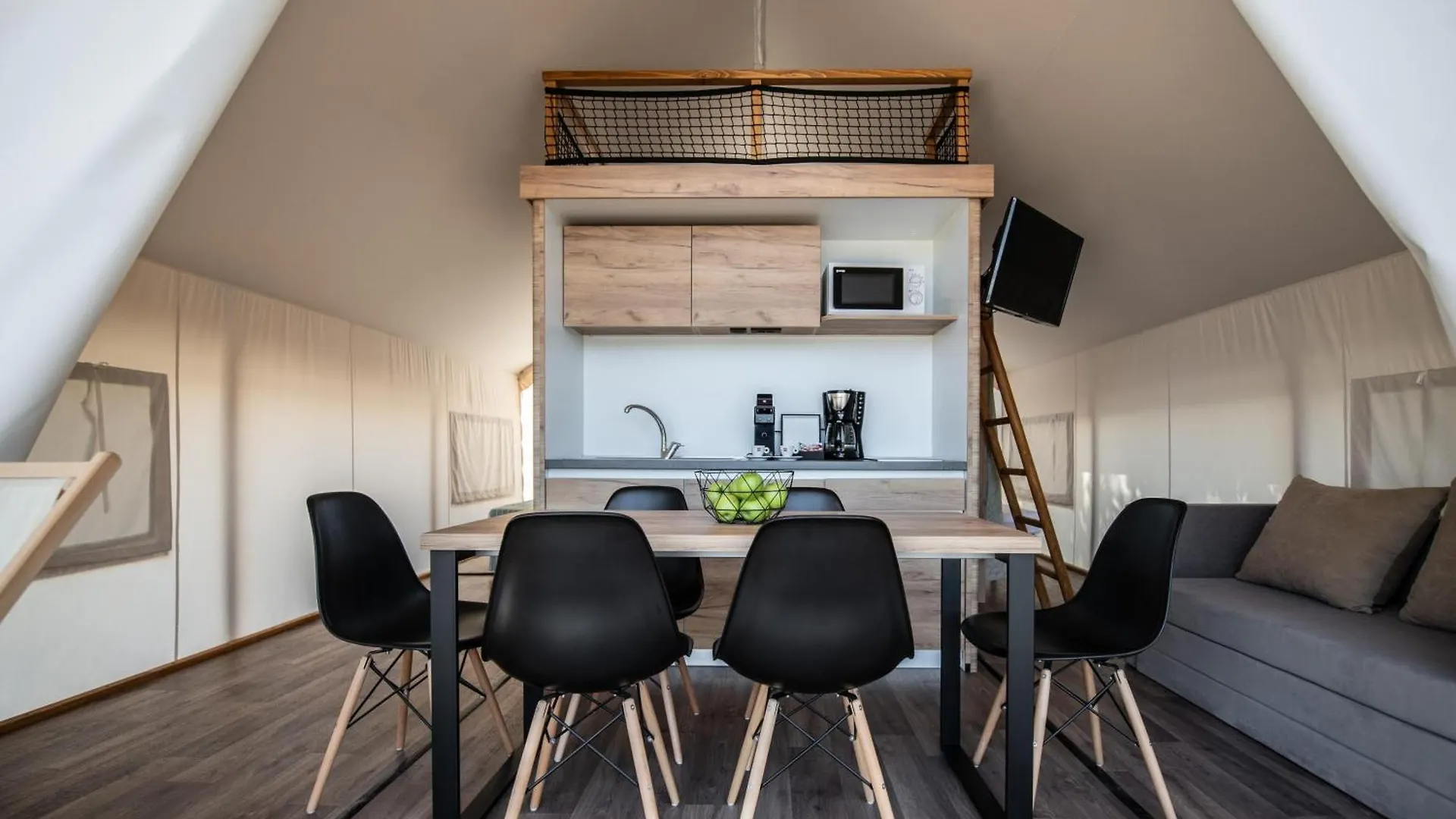 Arena One 99 Glamping Hotel Pomer Feriepark