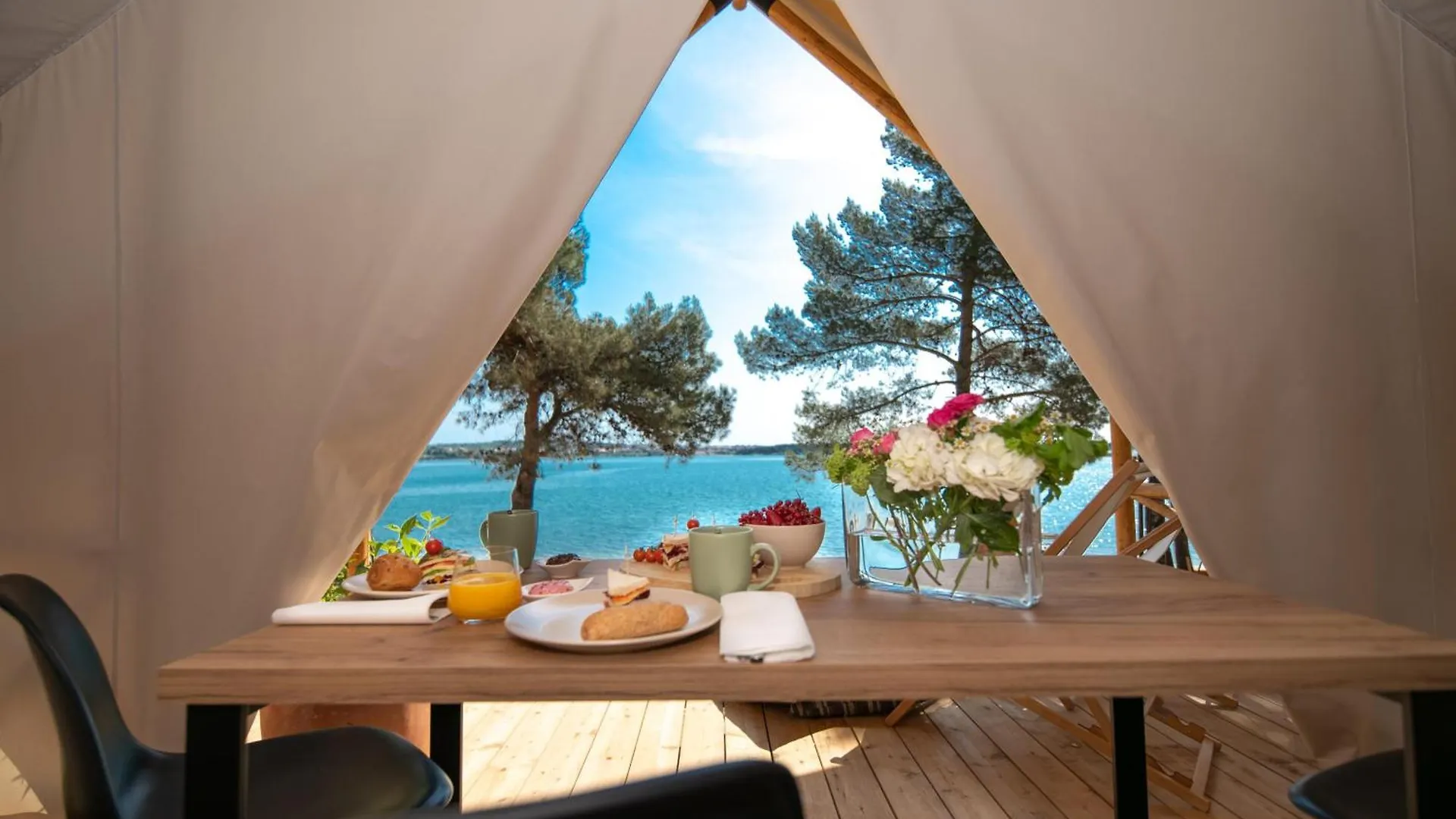 Feriepark Arena One 99 Glamping Hotel Pomer