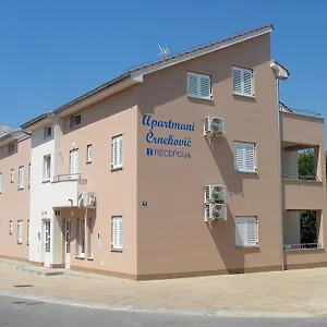 Apartment Crnekovic V