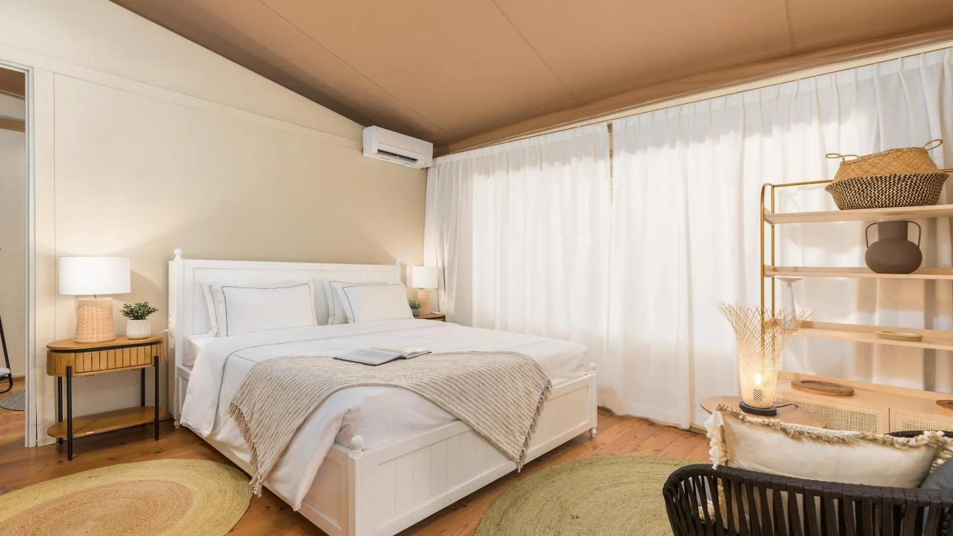 Arena One 99 Glamping Hotel Pomer Holiday park