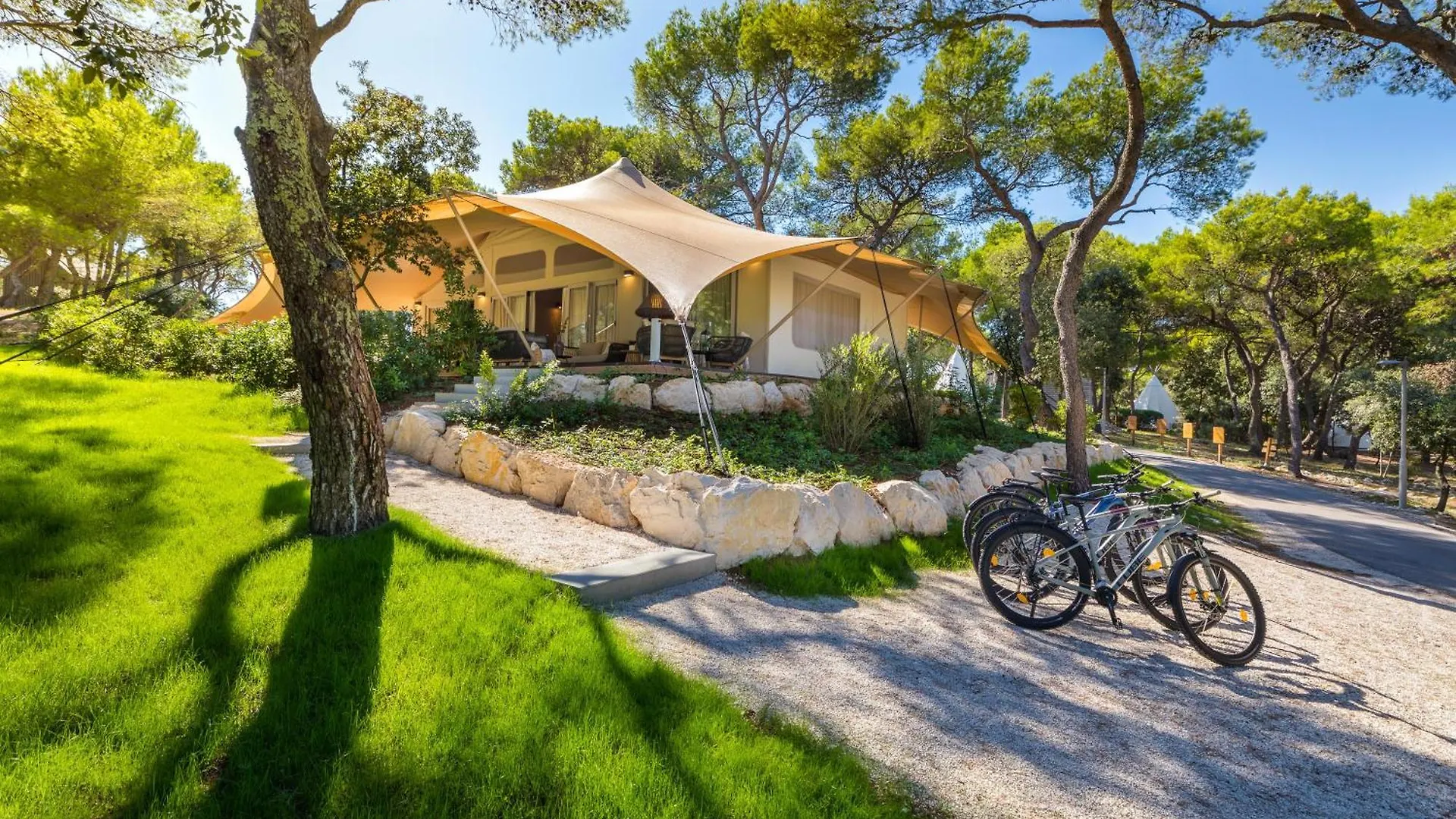 Holiday park Arena One 99 Glamping Hotel Pomer