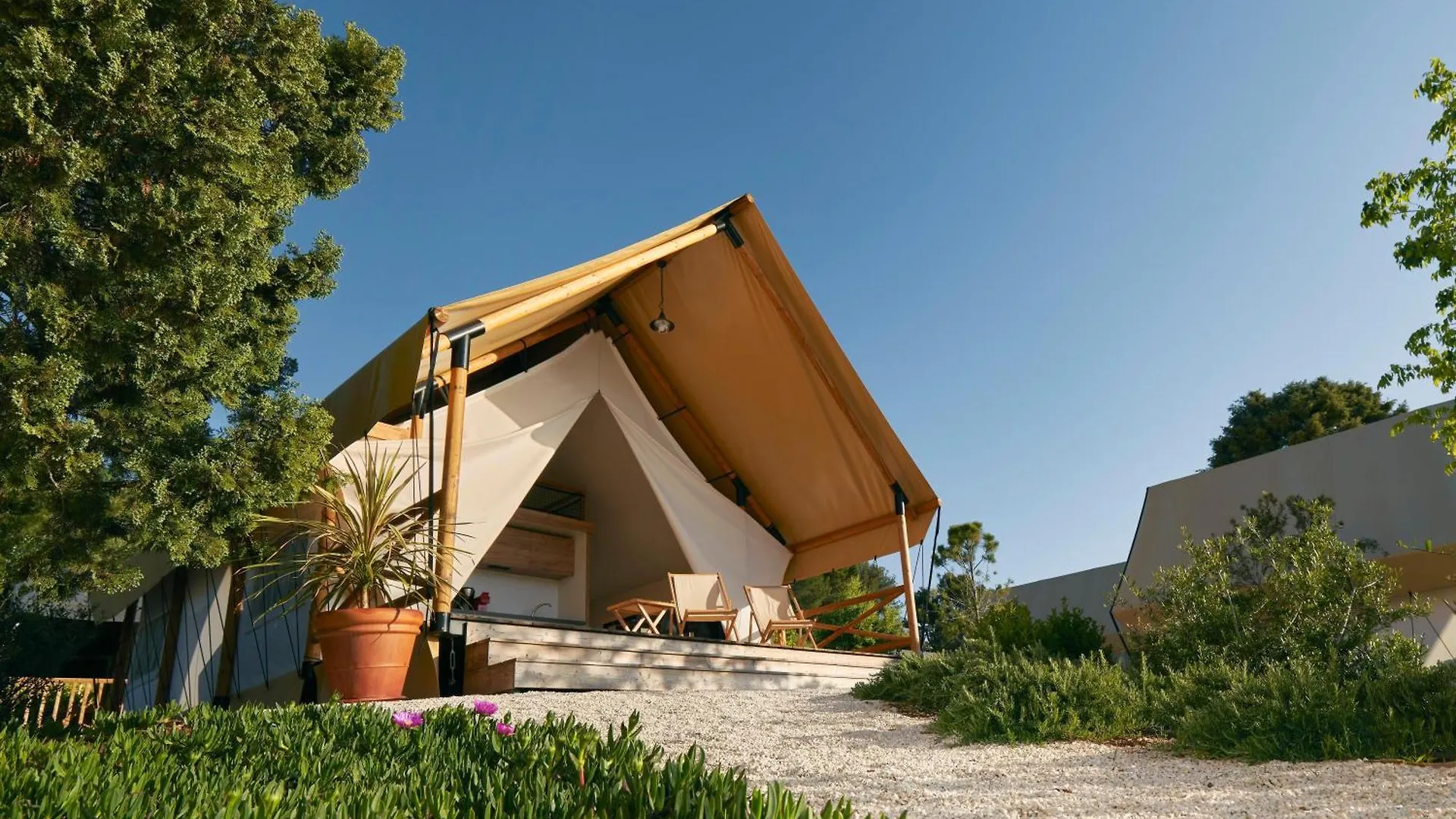 Arena One 99 Glamping Hotel Pomer 4*,  Croatia